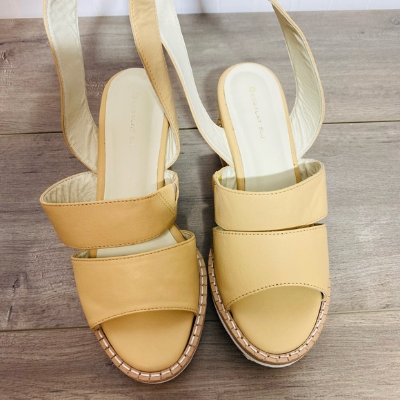 Chocolat Blu Track Sole Ankle Strap Wedge Sandal 37 us size 6-6.5 - Picture 4 of 9